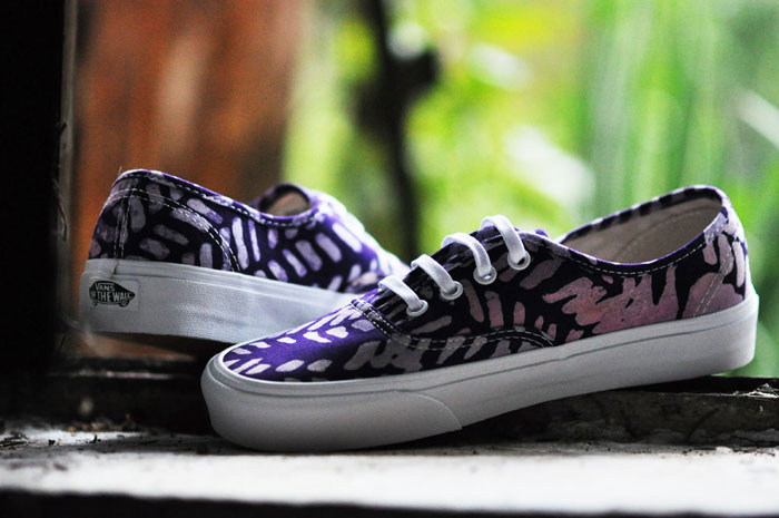 Vans x Della = Authentic batik