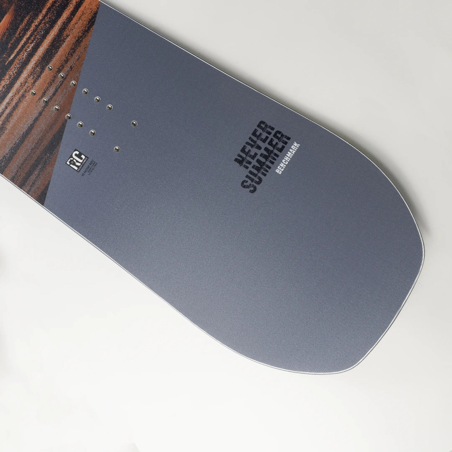 新品】25-26 NEVER SUMMER BENCH MARK 156 2026 NeverSummer Benchmark